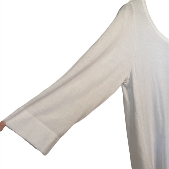 Women’s Tribal White Zippered Back Sweater - Picture 2 of 9